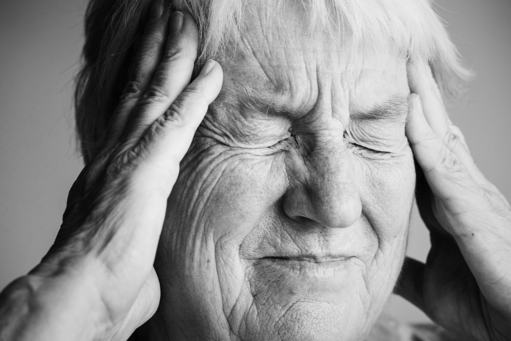 MEMORY LOSS IN OLDER ADULTS